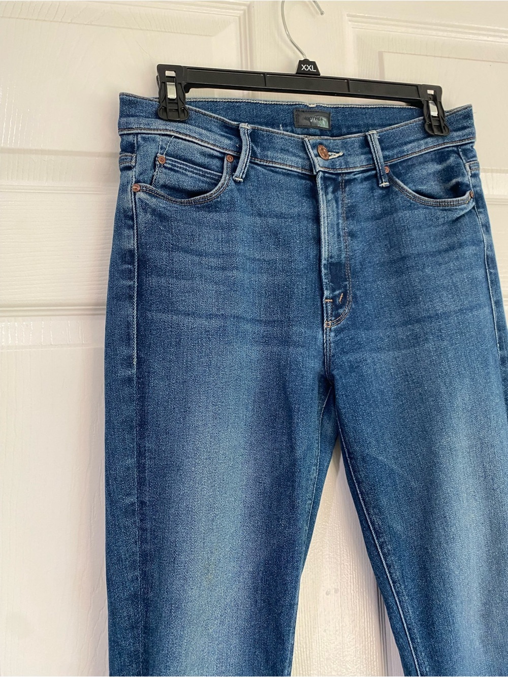 MOTHER The Mid Rise Dazzler Ankle Jeans in Satisfaction Guaranteed Size 29 - Picture 4 of 15